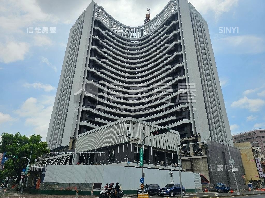 ＶＶＳ１Ａ８棟充電車位房屋室內格局與周邊環境