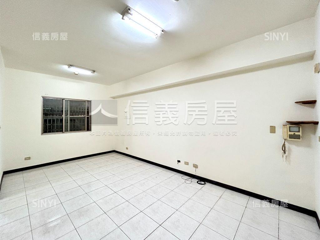 君臨天下方正四房房屋室內格局與周邊環境