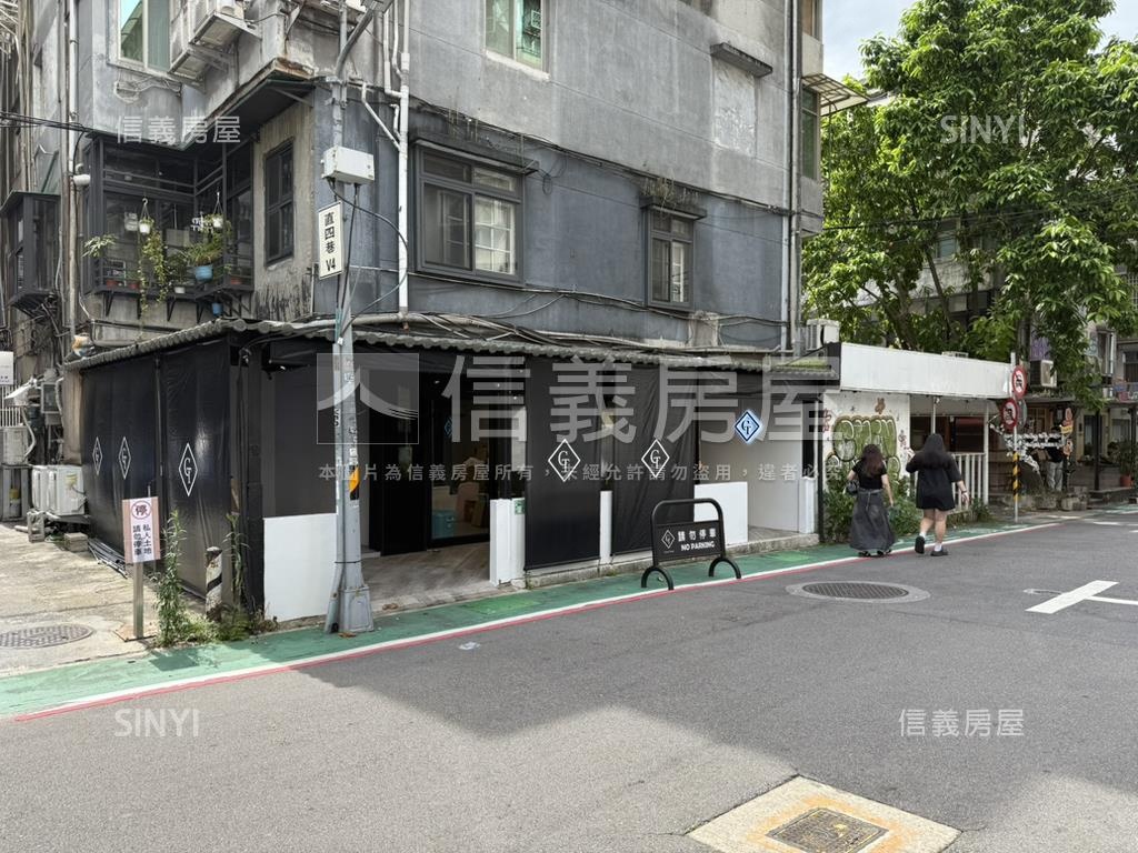 東區邊間金店面房屋室內格局與周邊環境
