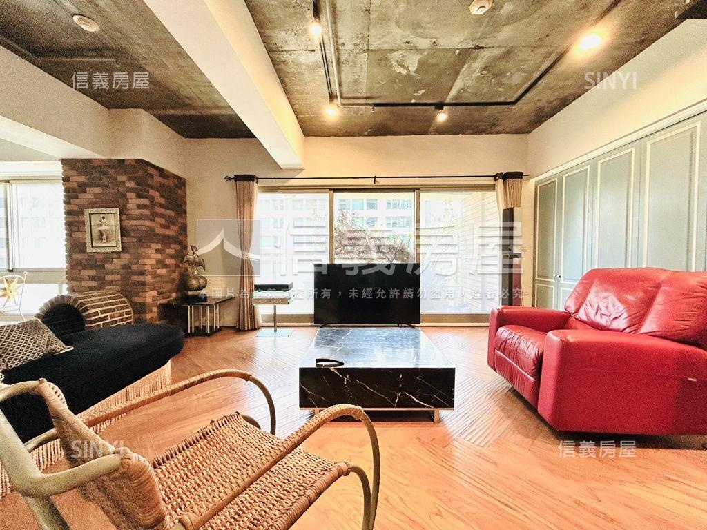 成功豪邸附雙車位房屋室內格局與周邊環境