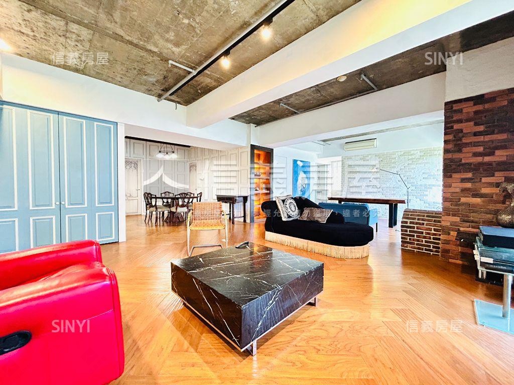 成功豪邸附雙車位房屋室內格局與周邊環境