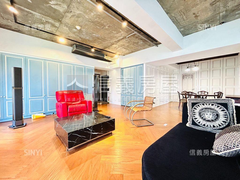 成功豪邸附雙車位房屋室內格局與周邊環境