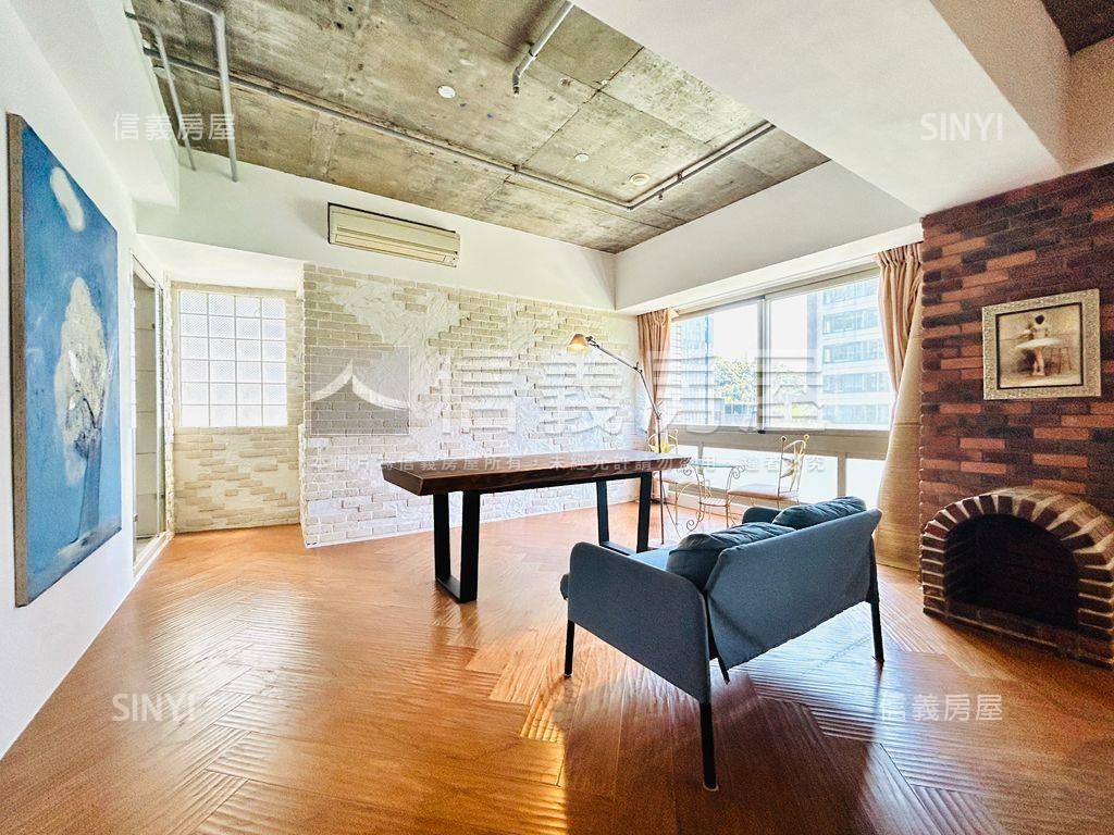 成功豪邸附雙車位房屋室內格局與周邊環境