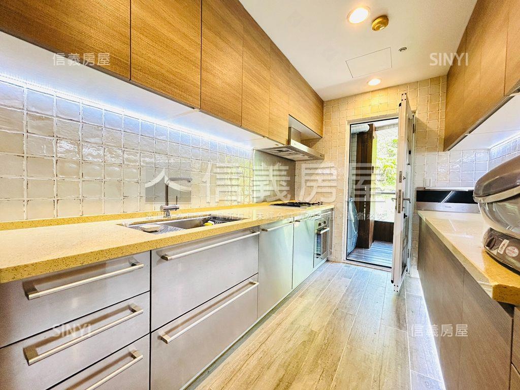 成功豪邸附雙車位房屋室內格局與周邊環境