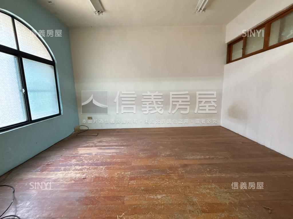 鳳山車站成家大三房房屋室內格局與周邊環境