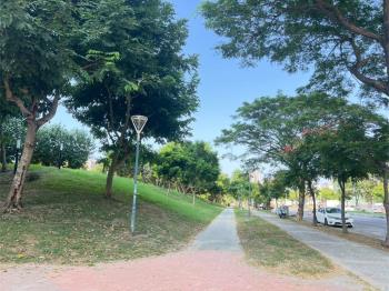 森美樹高樓邊間兩房平車