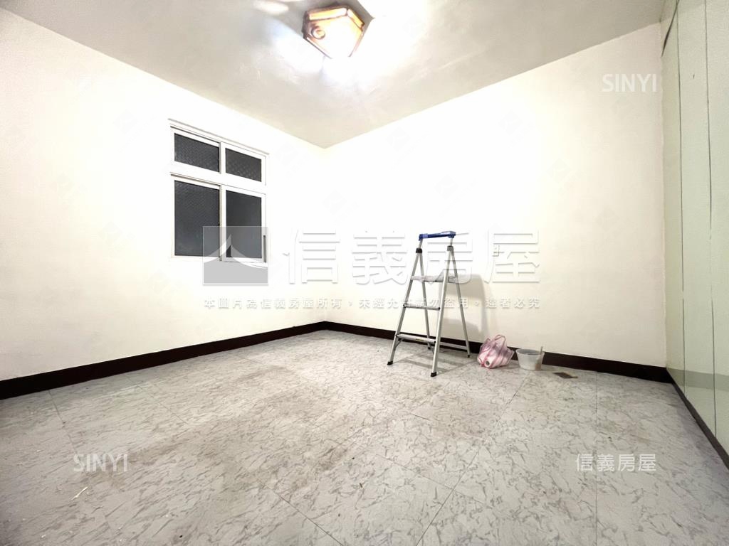 滿平二街公寓二樓房屋室內格局與周邊環境