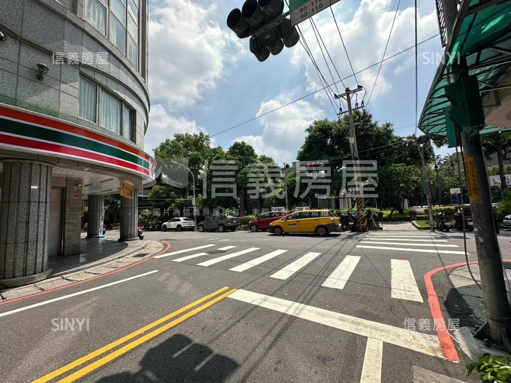 滿平二街公寓二樓房屋室內格局與周邊環境