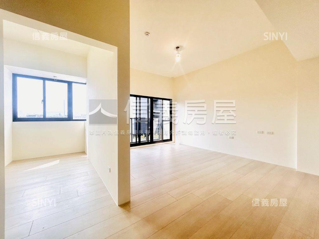 １２期臨路電梯獨棟豪墅１房屋室內格局與周邊環境