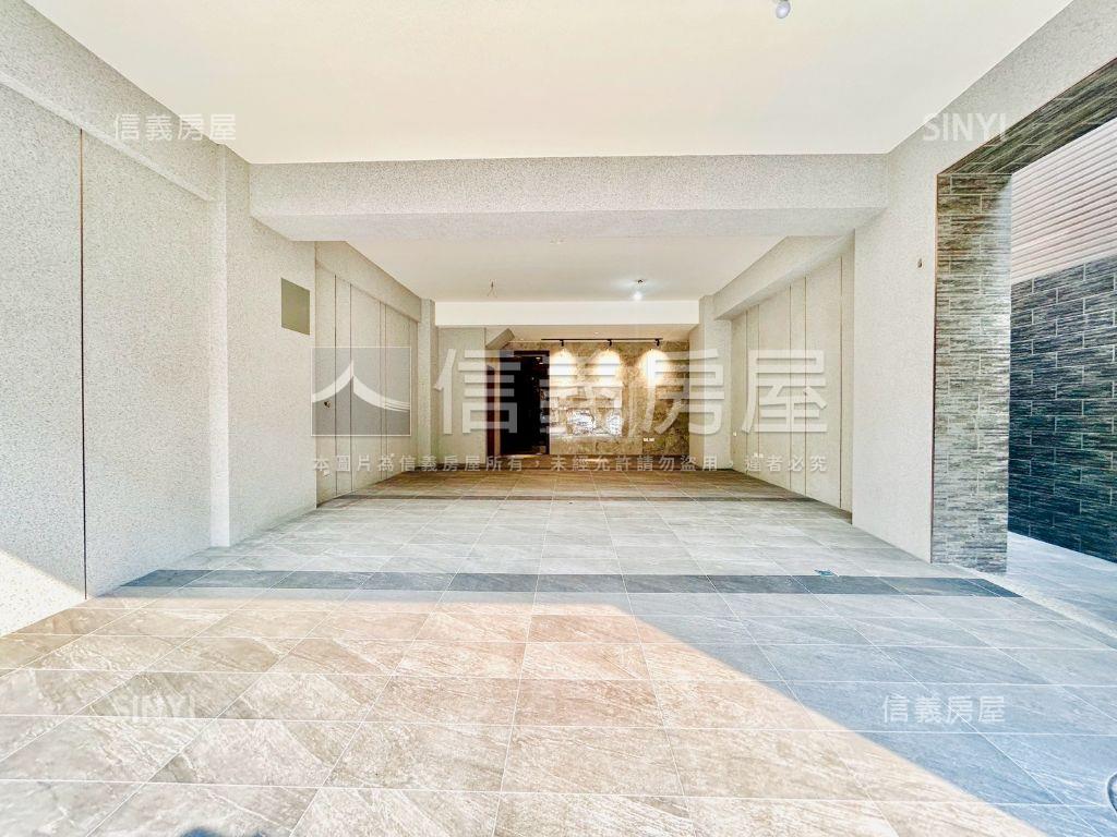 １２期臨路電梯獨棟豪墅１房屋室內格局與周邊環境