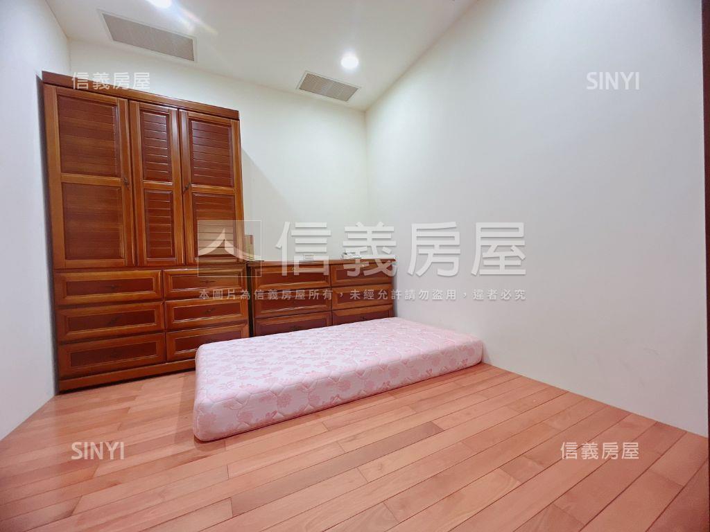 大地坪庭院退休豪邸房屋室內格局與周邊環境