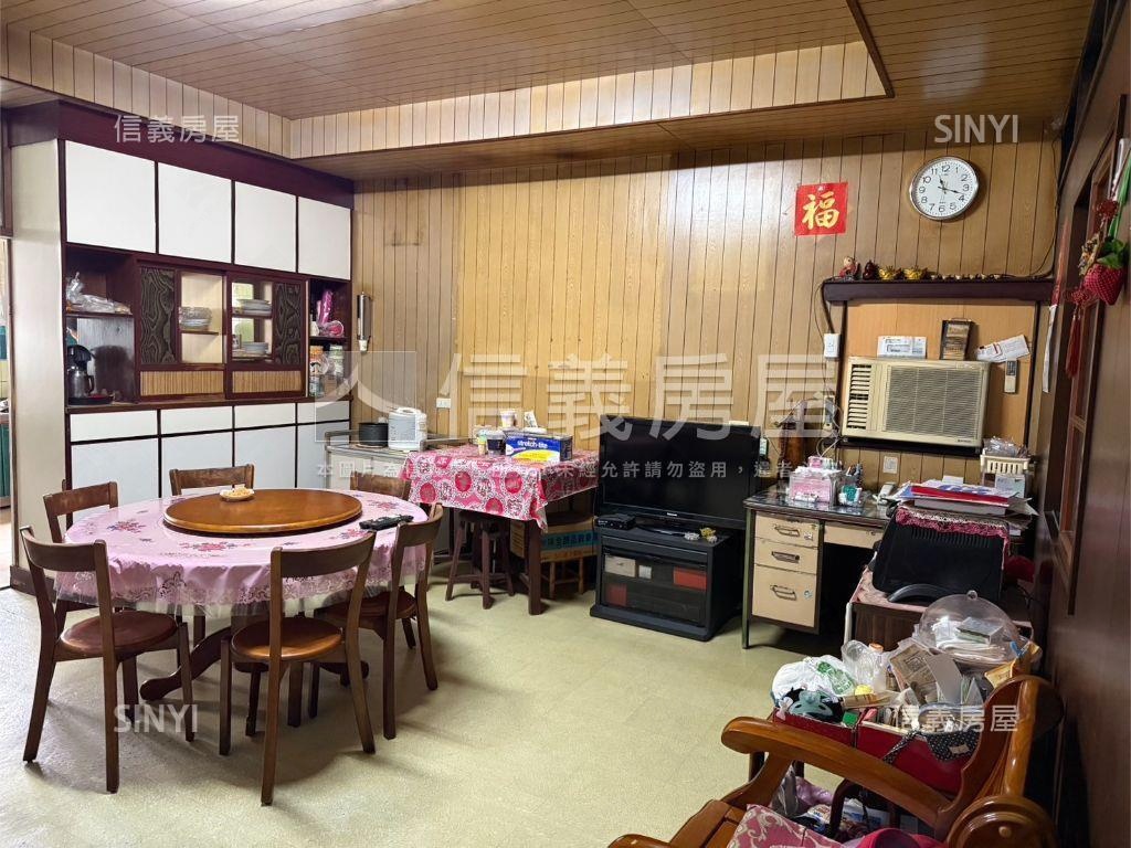 新莊捷運站口住宅區透店房屋室內格局與周邊環境