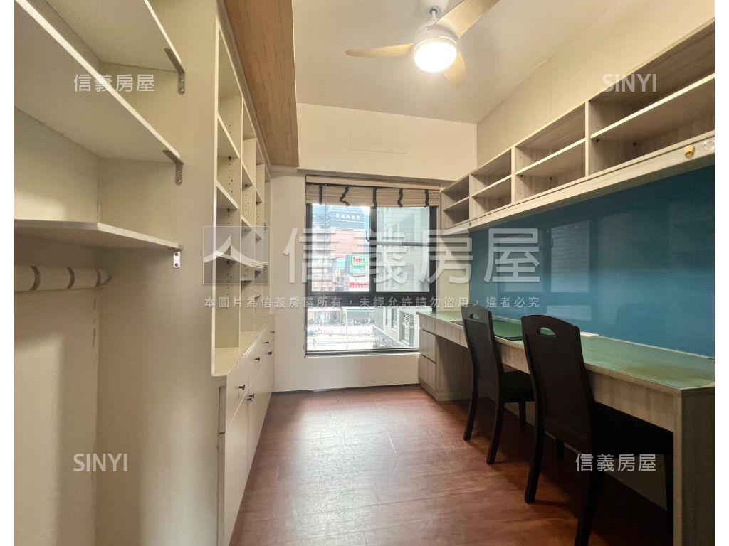 近美術館清幽靜巷３房車位房屋室內格局與周邊環境