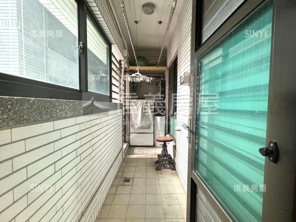 近美術館清幽靜巷３房車位房屋室內格局與周邊環境