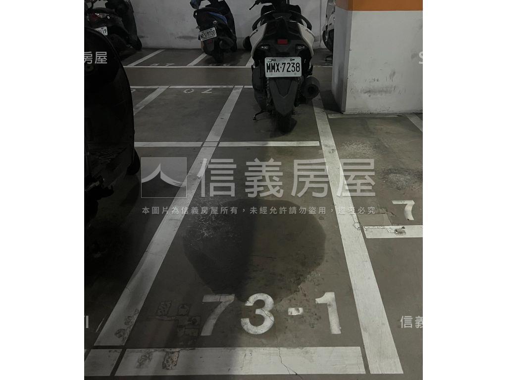 近美術館清幽靜巷３房車位房屋室內格局與周邊環境