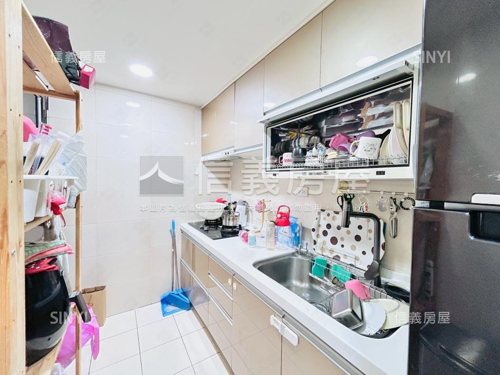 經國之星三房車位房屋室內格局與周邊環境