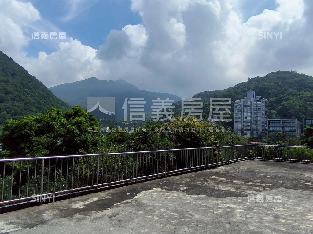 陽明山霸景泳池別墅房屋室內格局與周邊環境
