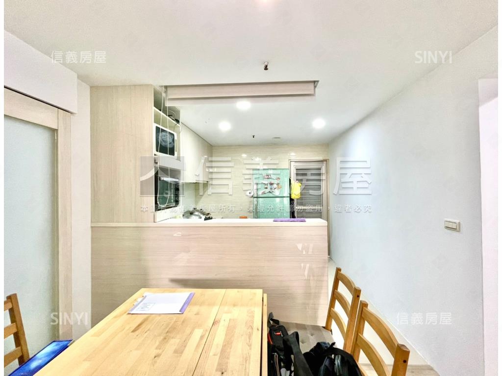 民生建成大樓朝南美景三房房屋室內格局與周邊環境