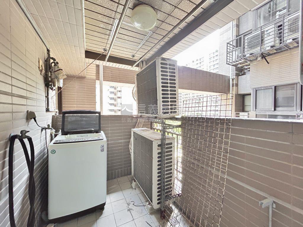 Ｕ未來中庭景觀邊間三房房屋室內格局與周邊環境