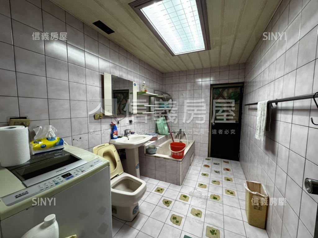 四維市場邊間黃金店面房屋室內格局與周邊環境