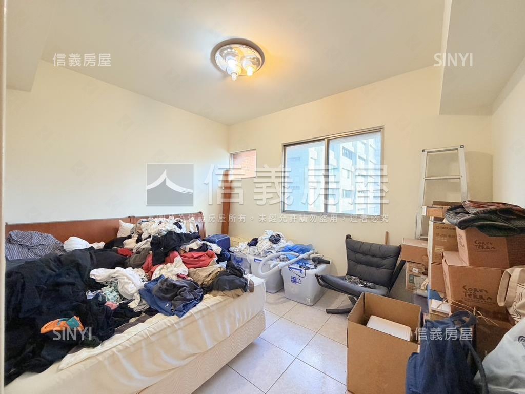 永安松廈四房有車位房屋室內格局與周邊環境