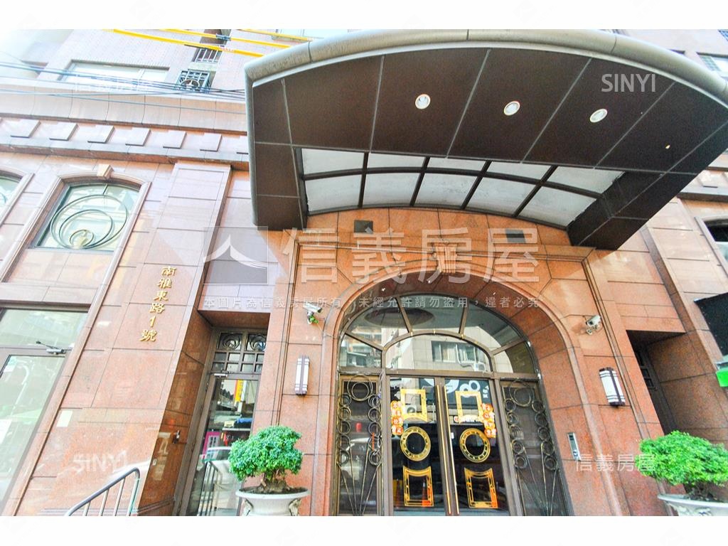 歐洲電梯靚麗電梯兩房房屋室內格局與周邊環境