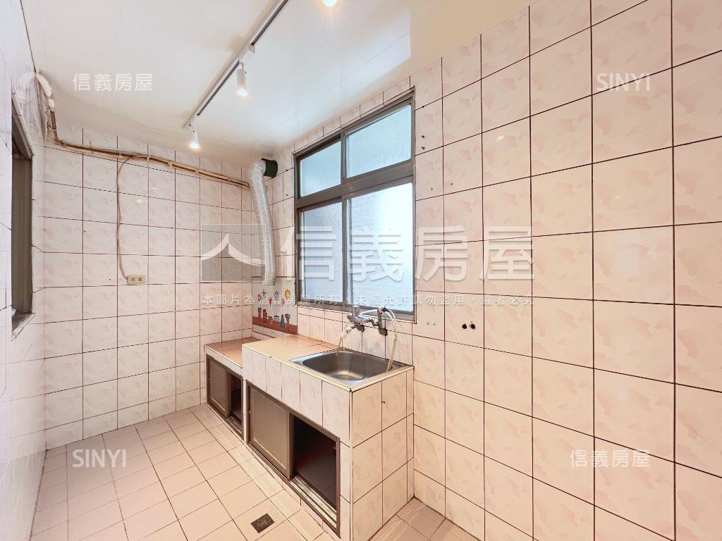 光華２樓美寓房屋室內格局與周邊環境
