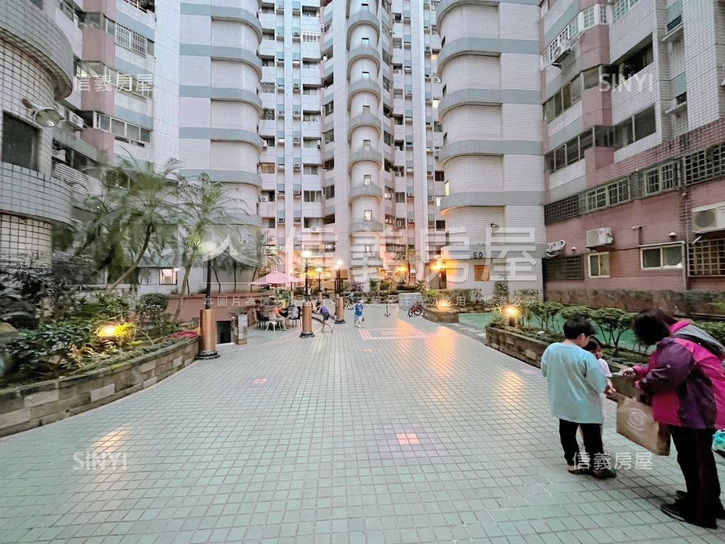 近好市多榮興商圈３＋１房屋室內格局與周邊環境
