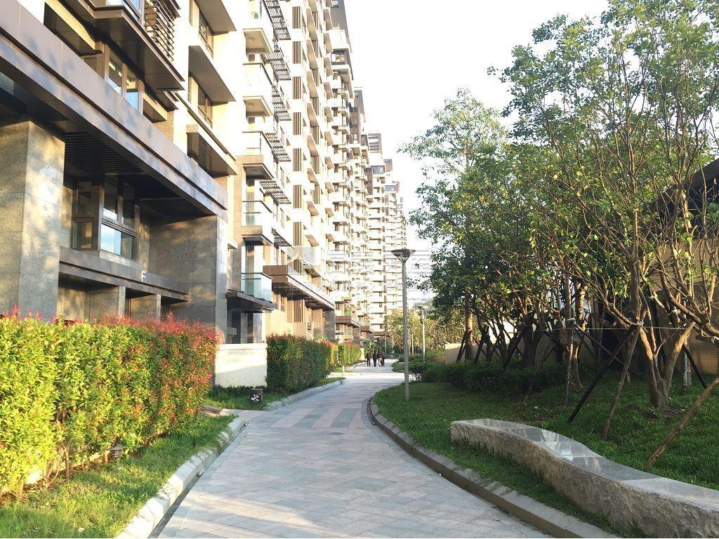 專任美河市稀有庭院戶房屋室內格局與周邊環境