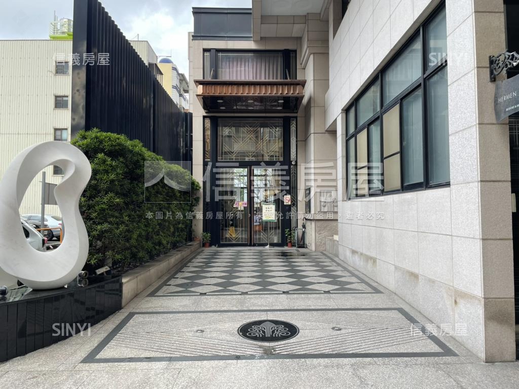 領賢尊榮大三房房屋室內格局與周邊環境