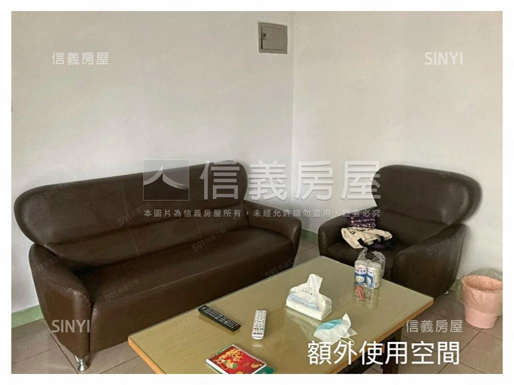 稀有雙捷運頂樓大空間房屋室內格局與周邊環境