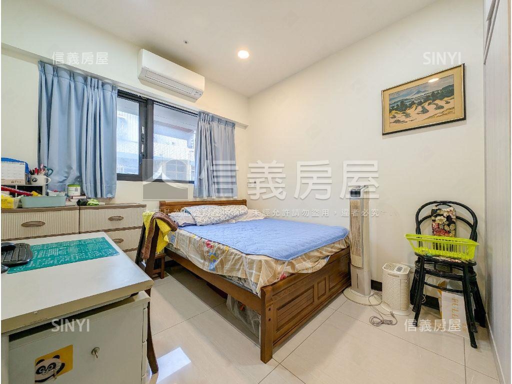 君泰綠景三房車位房屋室內格局與周邊環境