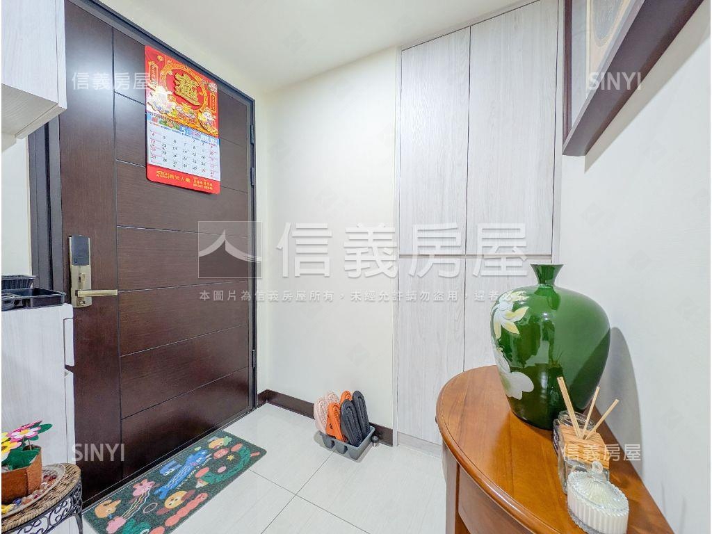 君泰綠景三房車位房屋室內格局與周邊環境