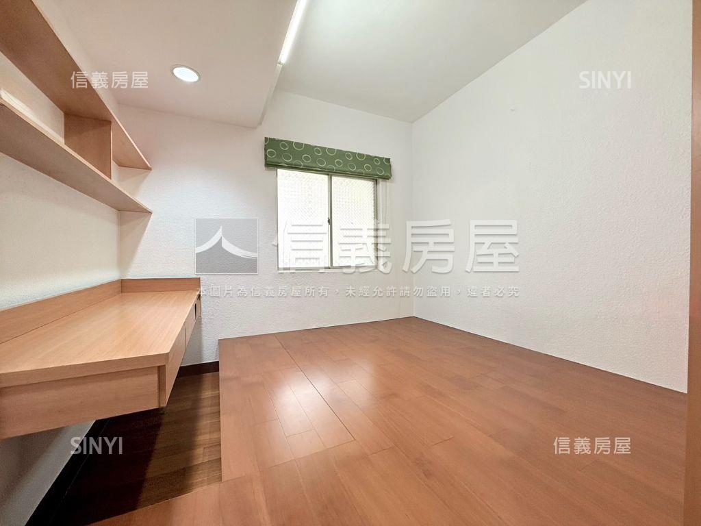 楠梓明亮採光三房房屋室內格局與周邊環境