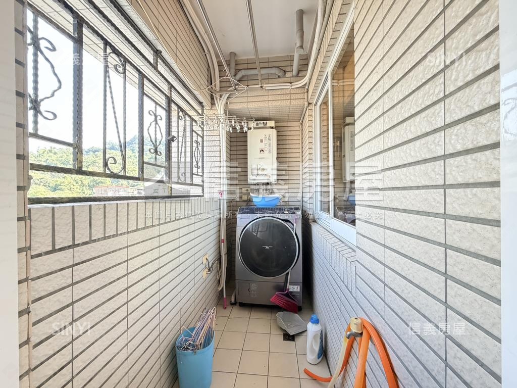 涵仰溫馨典雅二房房屋室內格局與周邊環境