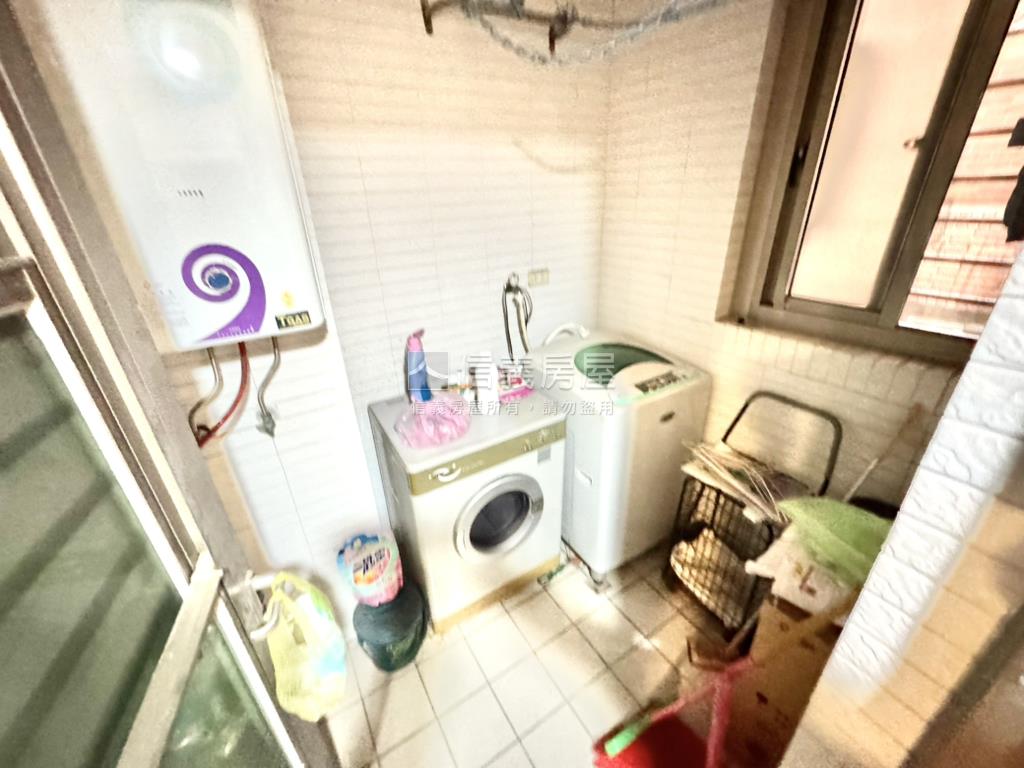 花與樹邊間電梯三房房屋室內格局與周邊環境