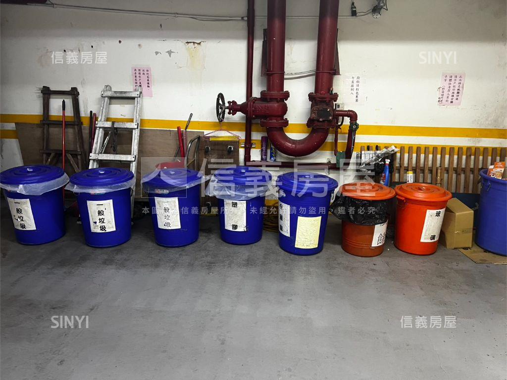 近美麗華電梯三房車位誠售房屋室內格局與周邊環境