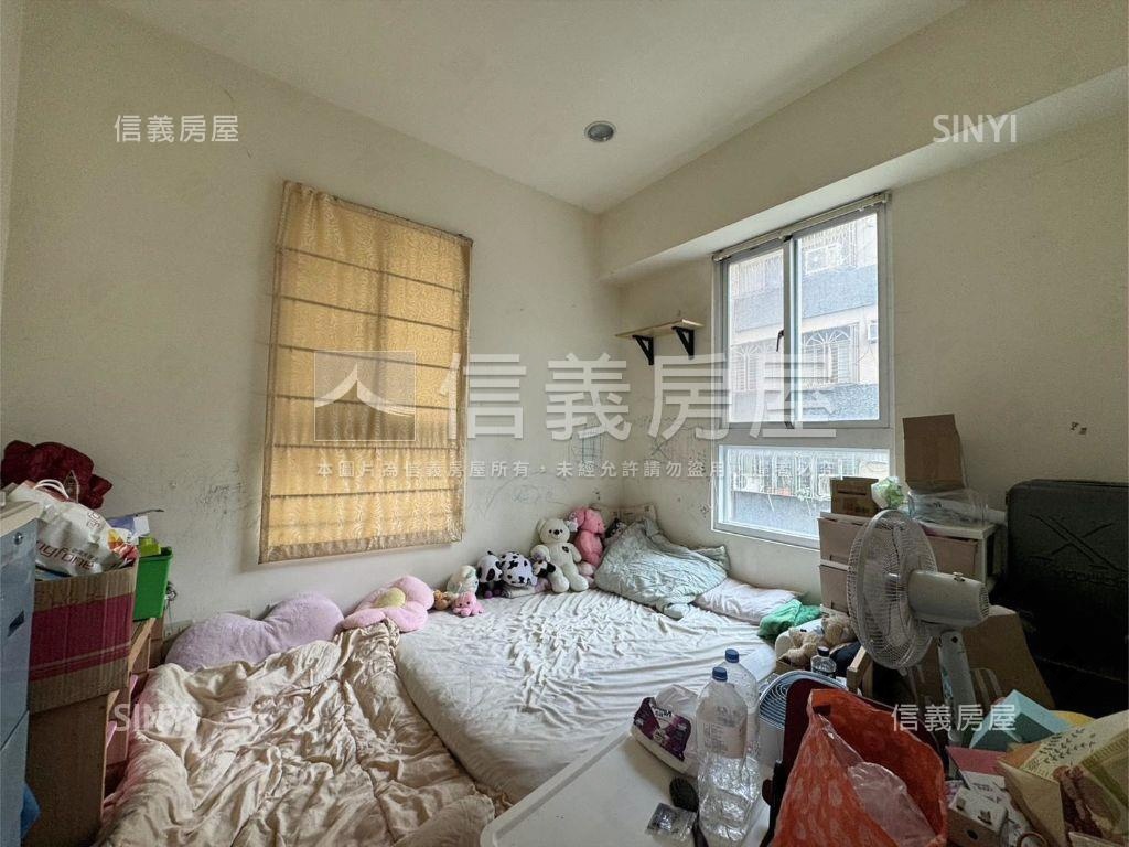 捷運尊邸三房車位房屋室內格局與周邊環境