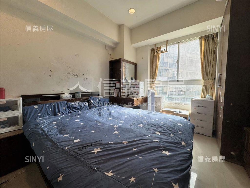 捷運尊邸三房車位房屋室內格局與周邊環境