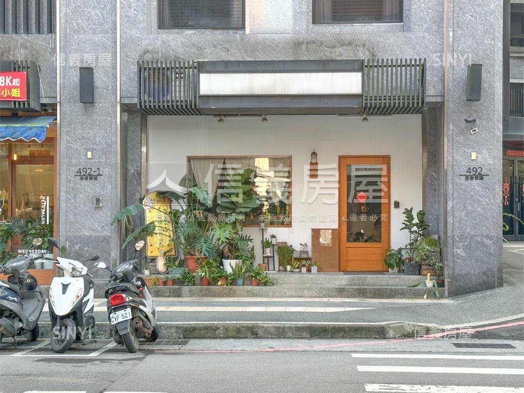 ★綠意皇邑金店面★房屋室內格局與周邊環境