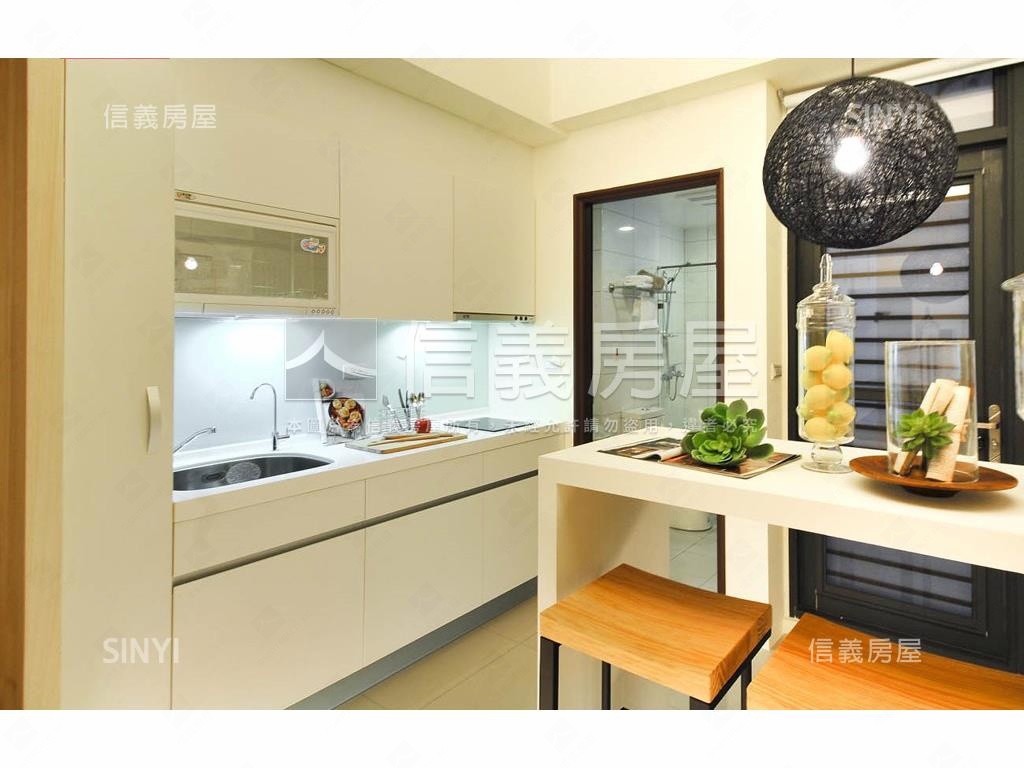 喬崴ＭＯＭＡ套房房屋室內格局與周邊環境