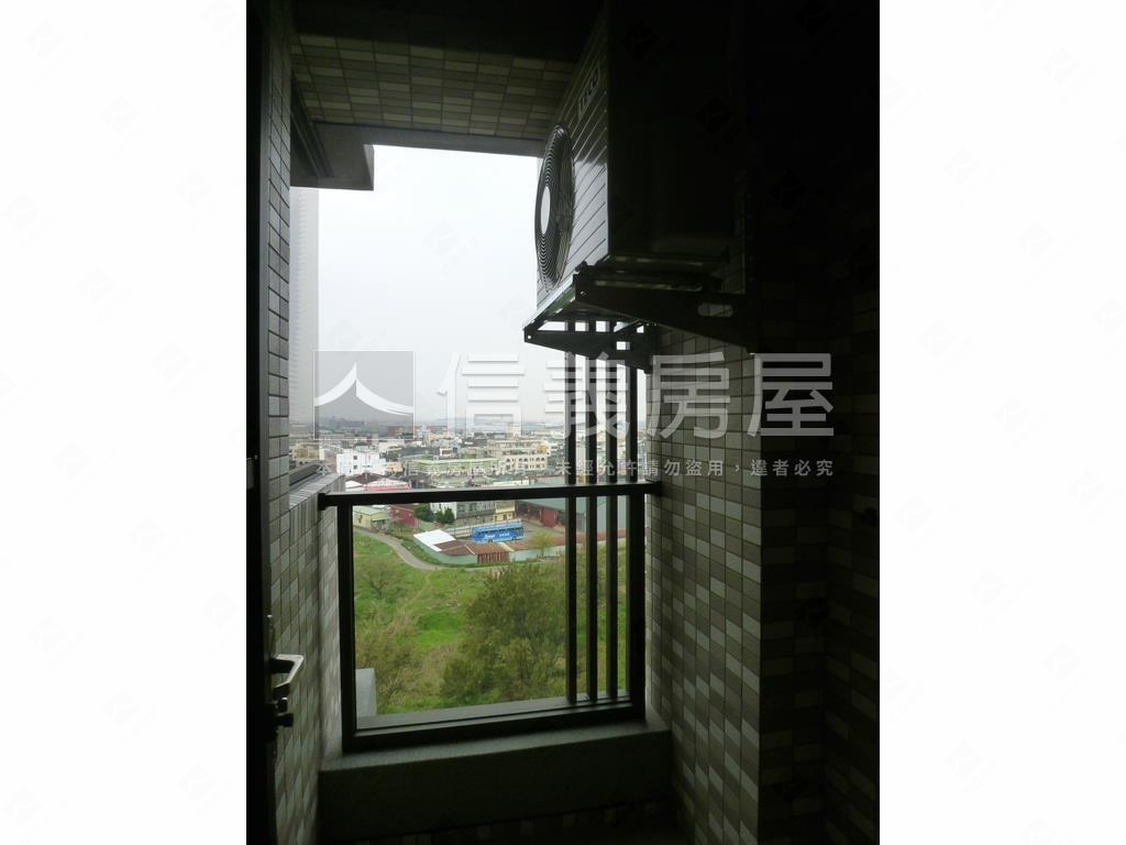 喬崴ＭＯＭＡ套房房屋室內格局與周邊環境