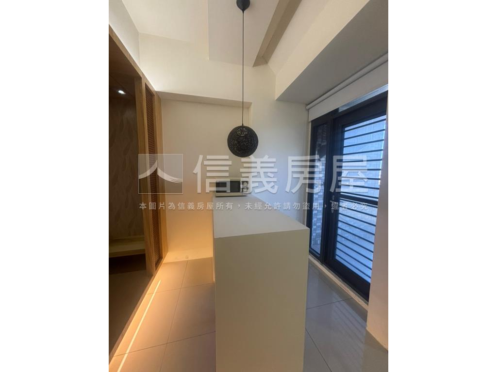 喬崴ＭＯＭＡ套房房屋室內格局與周邊環境