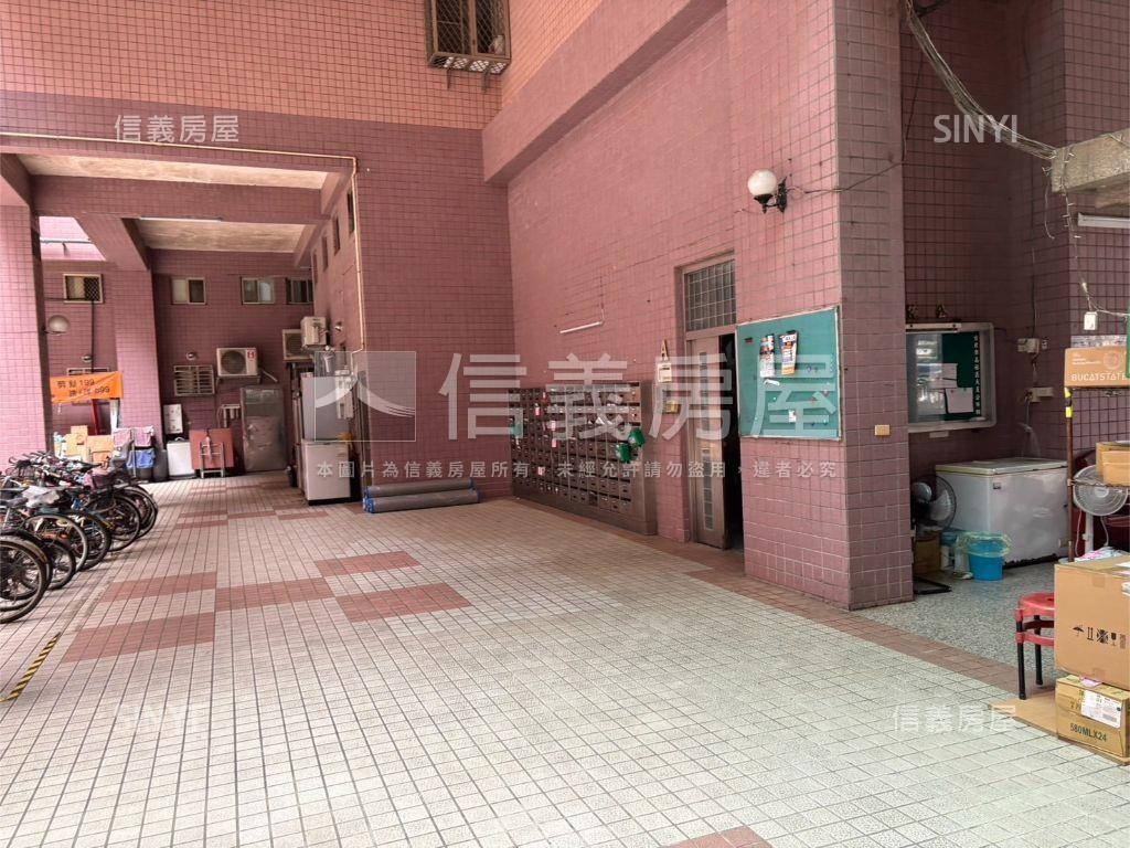 台北樂高大空間帶車位房屋室內格局與周邊環境