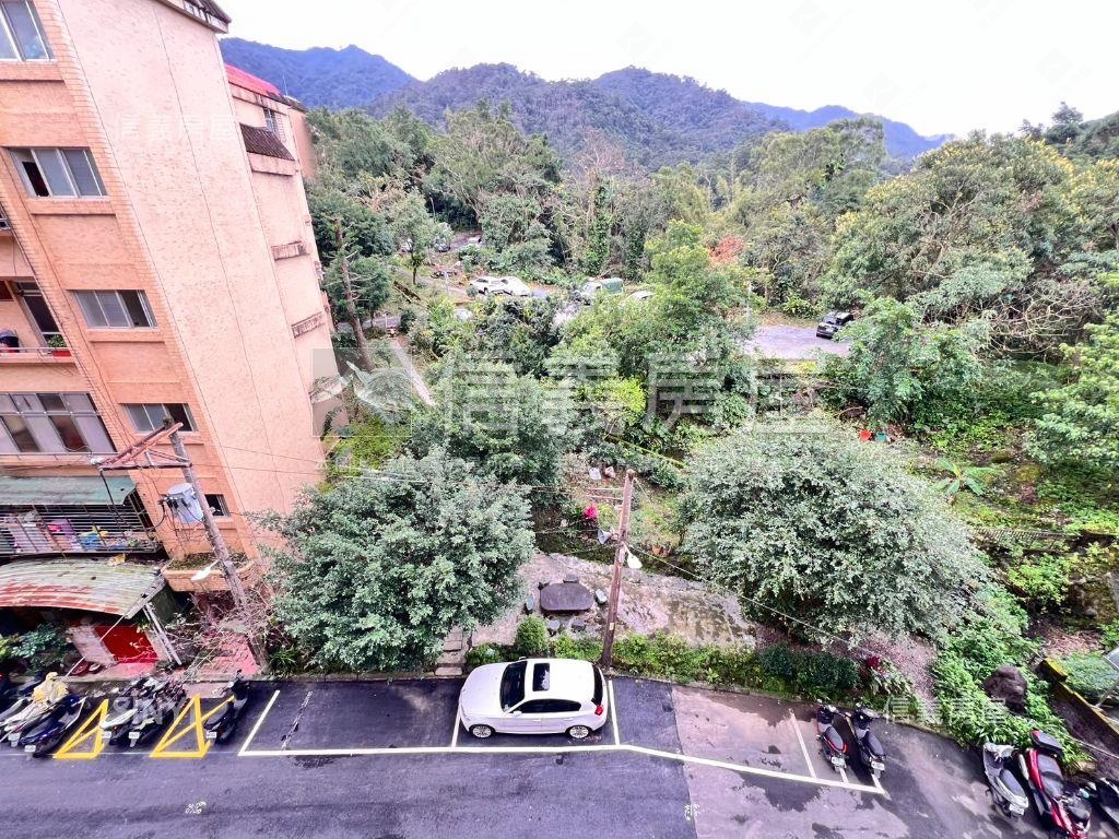玫瑰裝潢亮亮屋房屋室內格局與周邊環境