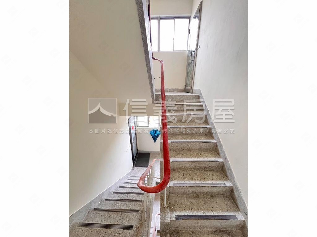 玫瑰裝潢亮亮屋房屋室內格局與周邊環境