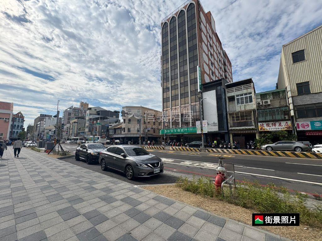 鴨母寮旁黃金發財店面房屋室內格局與周邊環境