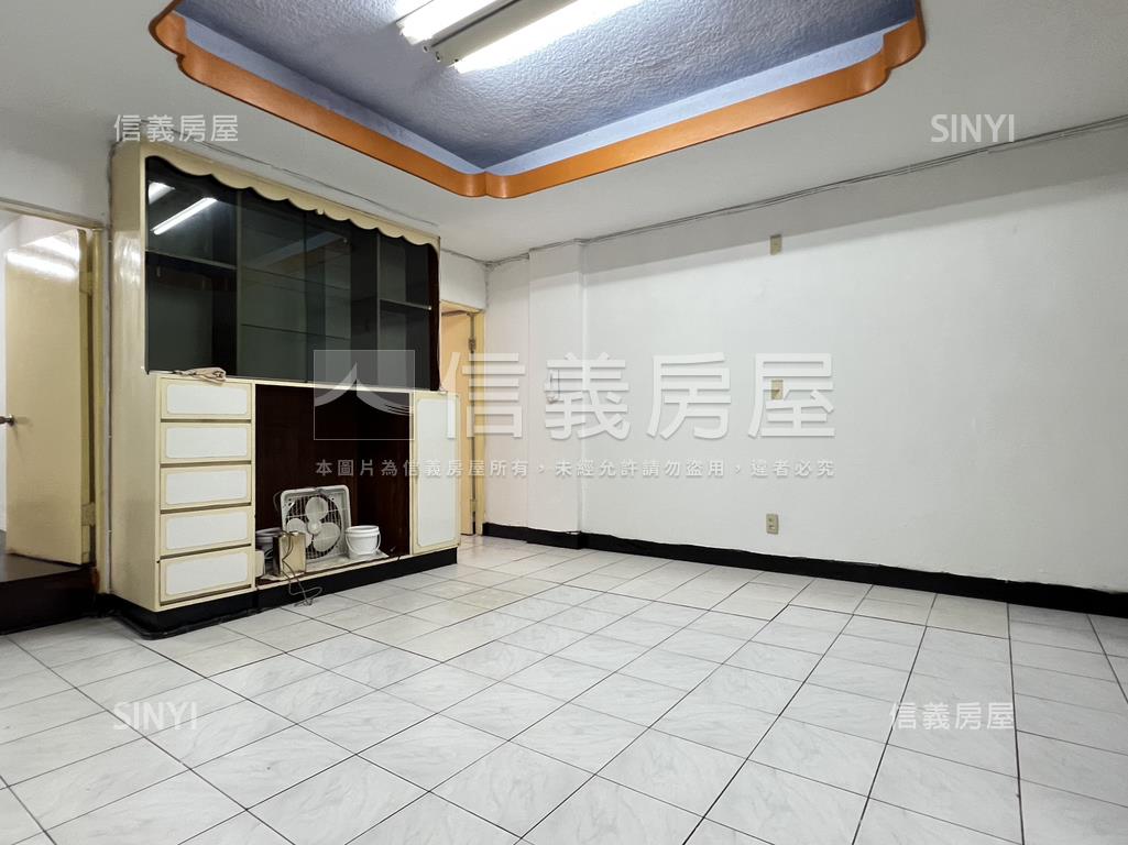 低總成家２樓公寓房屋室內格局與周邊環境