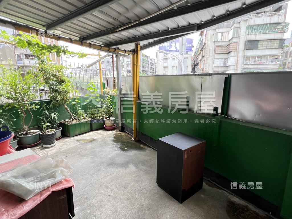 低總成家２樓公寓房屋室內格局與周邊環境