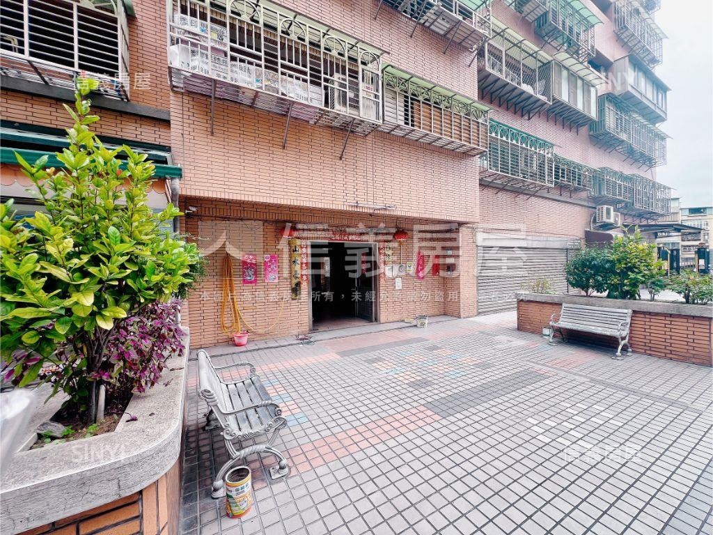 山水豪景低總價二房車位房屋室內格局與周邊環境